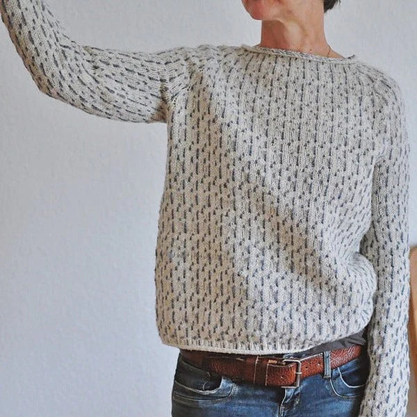 Women's elegant round neck sweater