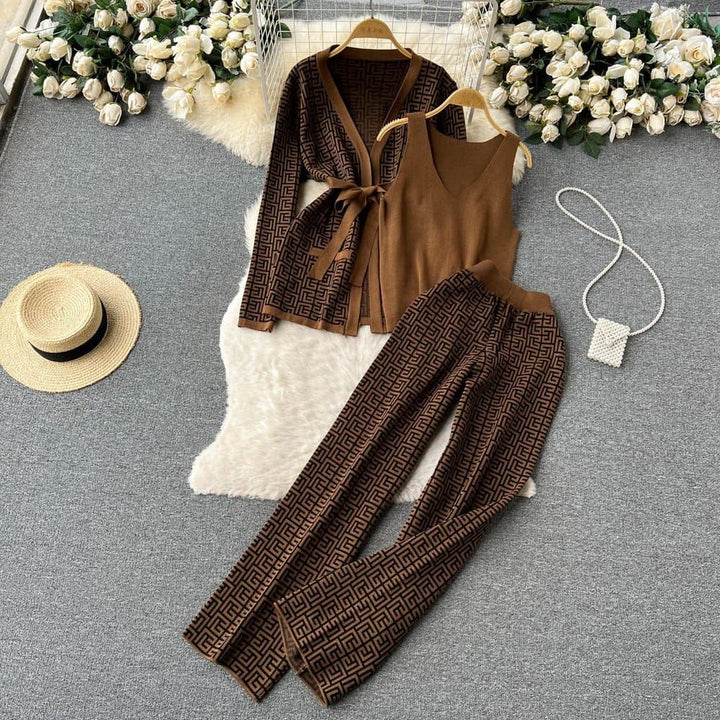 Women's three-piece knitwear set