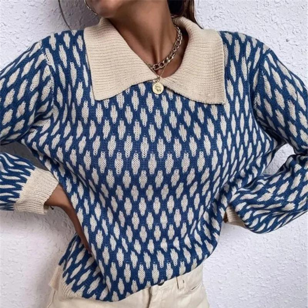 Women's trendy sweater with collar detail