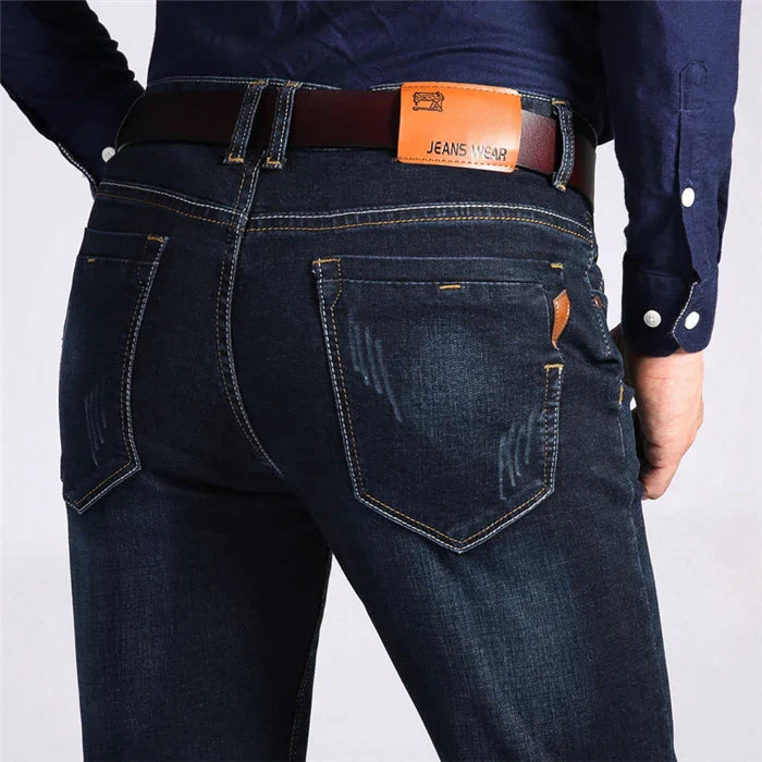 Men's classic style stretchy jeans