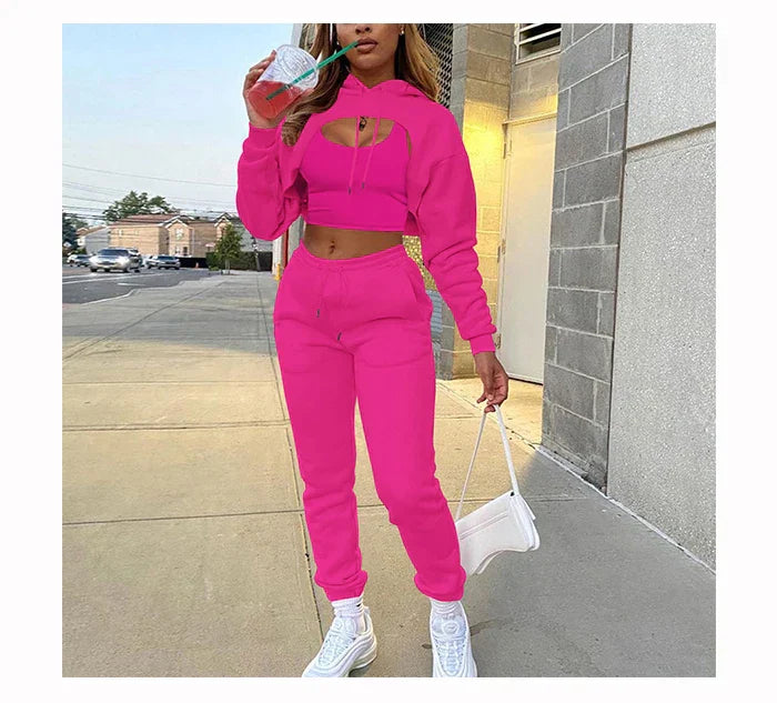 Stylish 3-piece women's jogging pants & sweater set